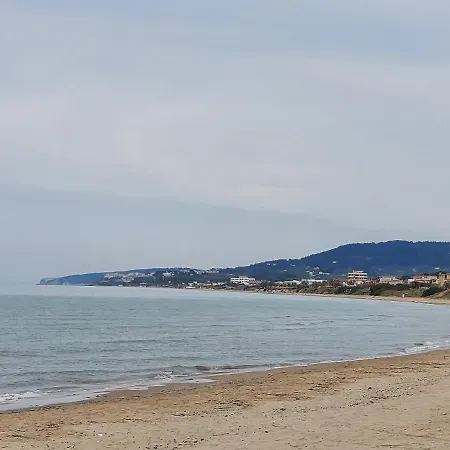 Le 4a Casa Vacanze * Foce Varano